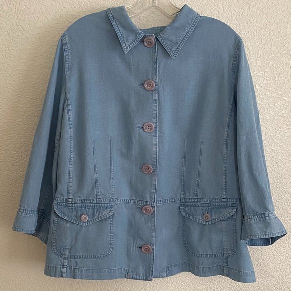 Emma James Tops - Vintage EMMA JAMES Chambray with Pleated Back
